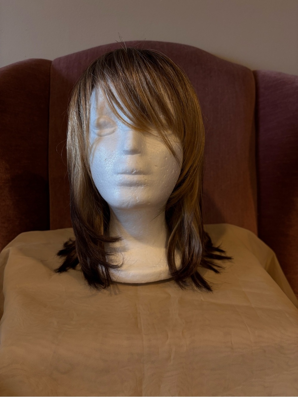 Women's Layered Synthetic Wig in Light Brown with Dark Brown Roots